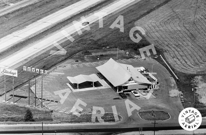 Stuckeys - Coopersville - 125 S 68Th St (newer photo)